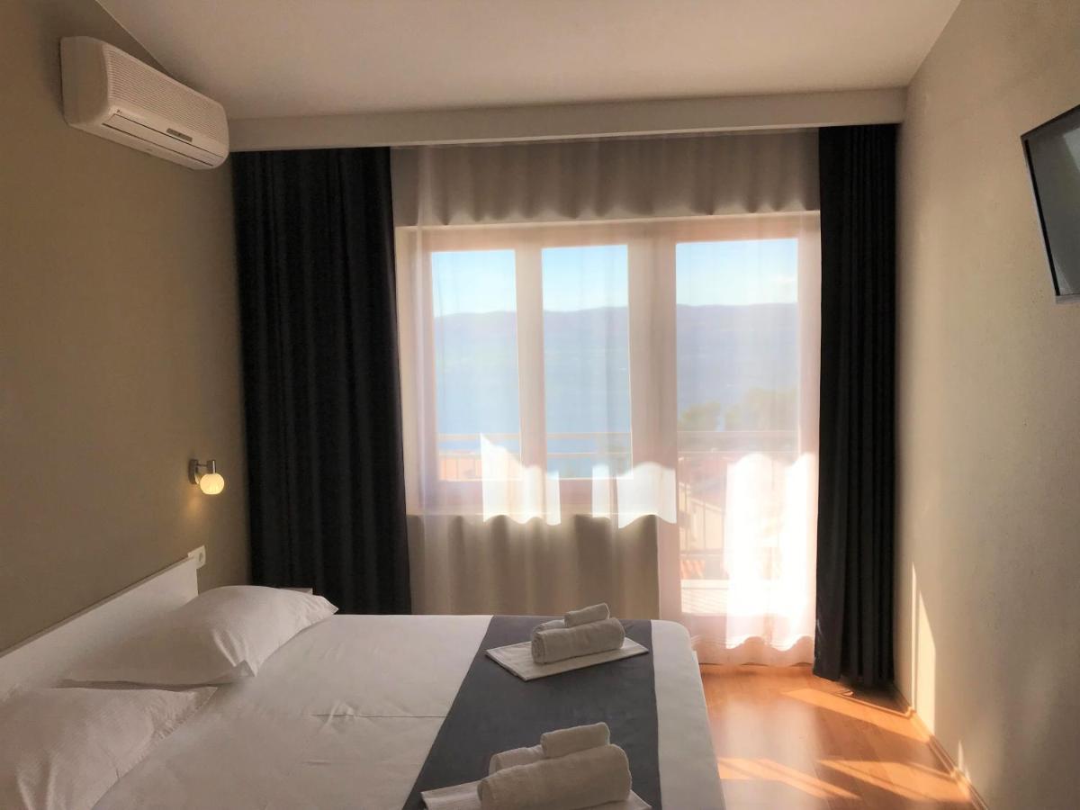 Berulia Accommodation Brela Kültér fotó